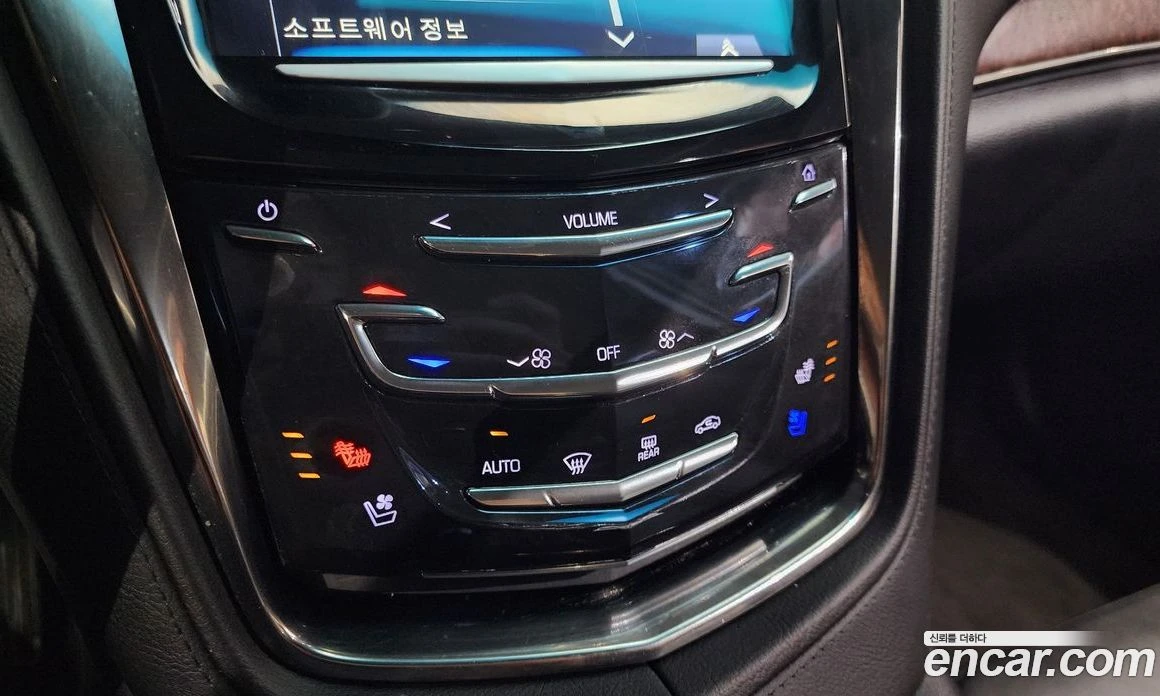 Cadillac Cts 2.0 Luxury, снимка 16 - Автомобили и джипове - 56123064