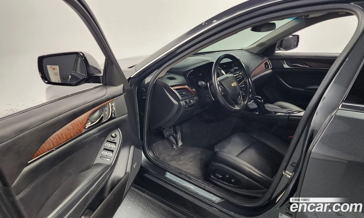 Cadillac Cts 2.0 Luxury, снимка 10 - Автомобили и джипове - 56123064