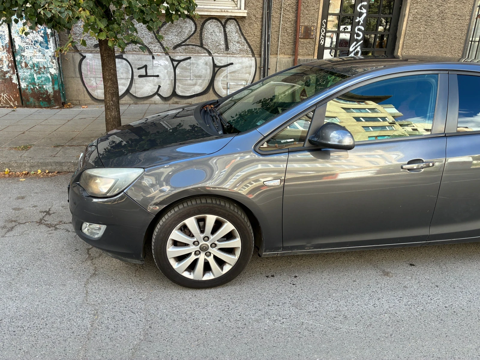 Opel Astra J, снимка 3 - Автомобили и джипове - 56244087