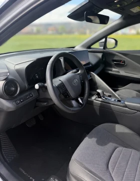 Toyota C-HR 2.0 Hybrid | Dynamic | 197HP | 2024� | �������� | Mobile.bg � ����� ������ 7