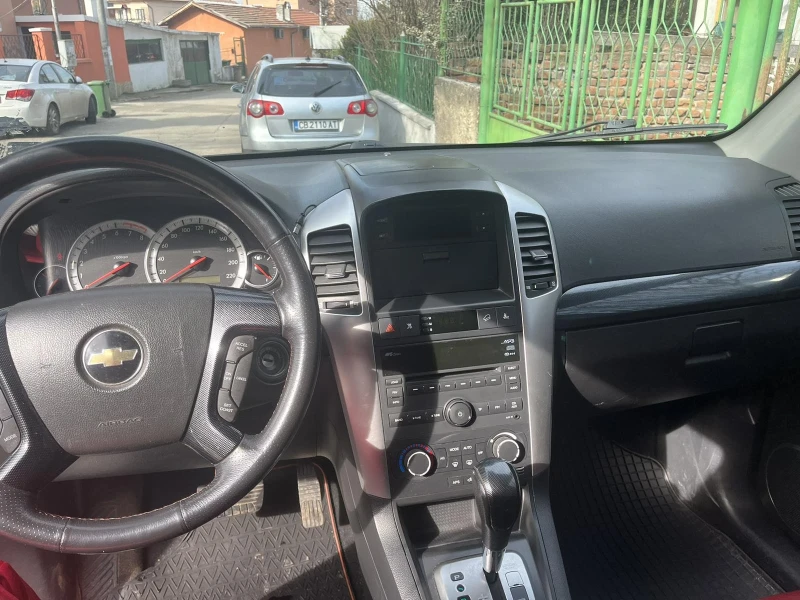 Chevrolet Captiva 3.2, снимка 8 - Автомобили и джипове - 49433090