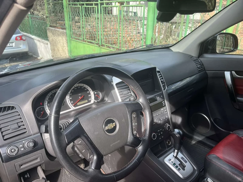 Chevrolet Captiva 3.2, снимка 9 - Автомобили и джипове - 49433090