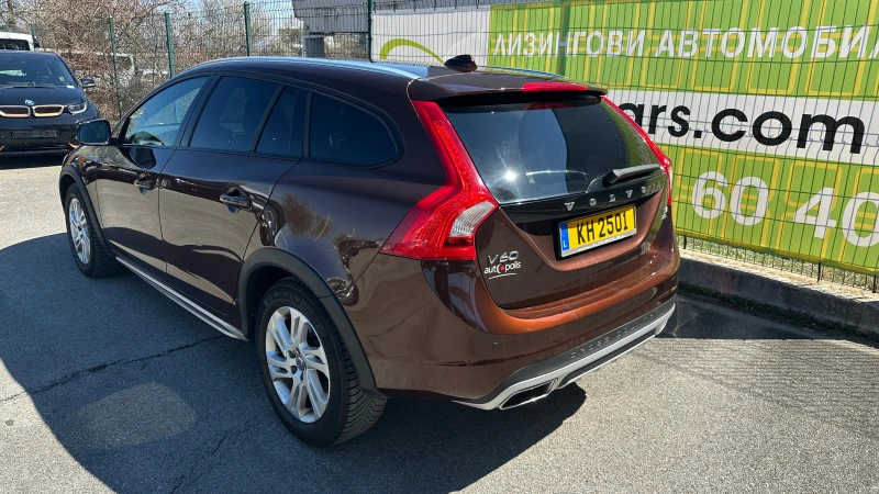 Volvo V60 Cross Country Summum 2.4 D 4x4 Automatic , снимка 5 - Автомобили и джипове - 49562105