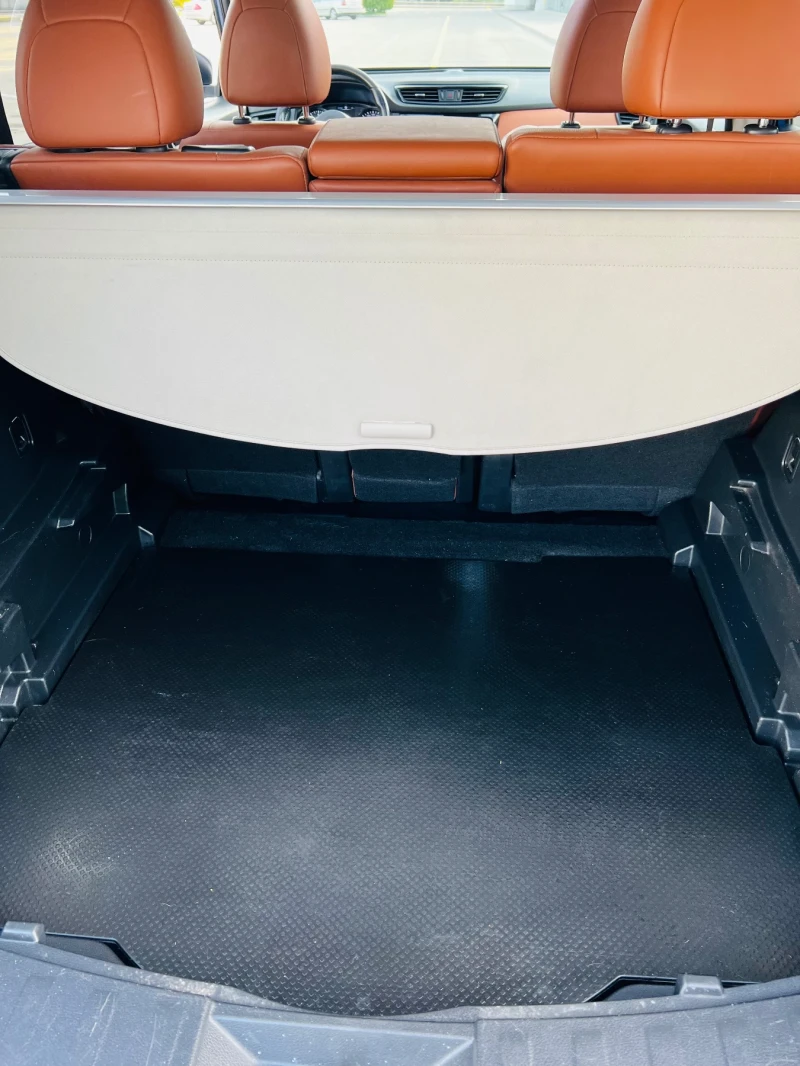 Nissan X-trail 1.6 160 панорама, снимка 11 - Автомобили и джипове - 52645375