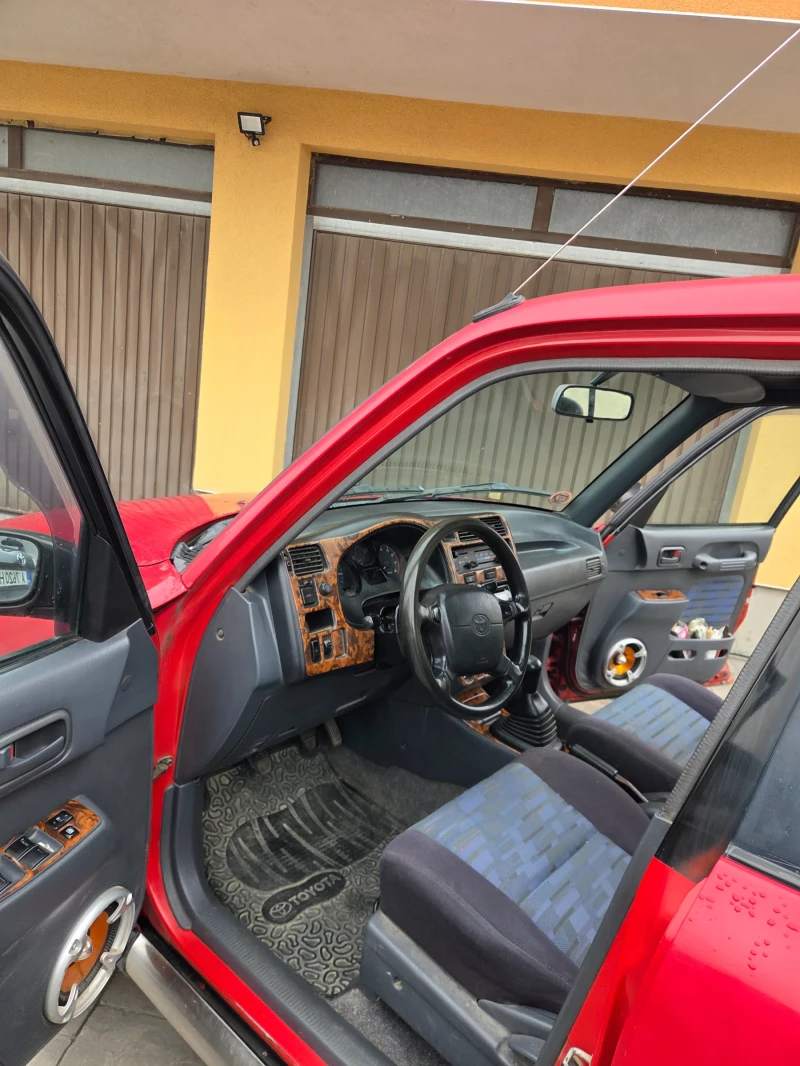 Toyota Rav4, снимка 11 - Автомобили и джипове - 53196451