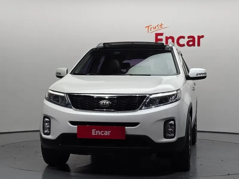 Kia Sorento 2.0 2WD, снимка 3 - Автомобили и джипове - 54264115