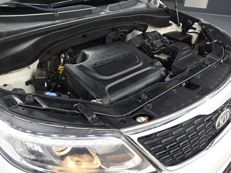 Kia Sorento 2.0 2WD, снимка 6 - Автомобили и джипове - 54264115