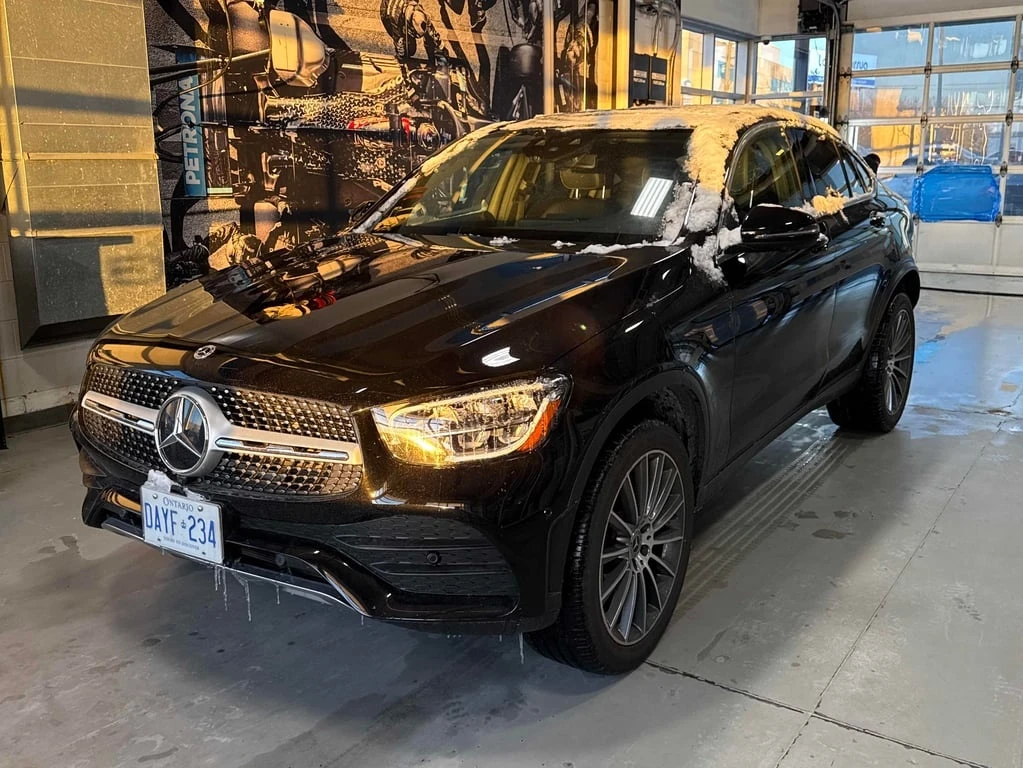 Mercedes-Benz GLC 300 2023 COUPE * CARFAX * БЕЗ ПЪРВОНАЧАЛНА ВНОСКА, снимка 1