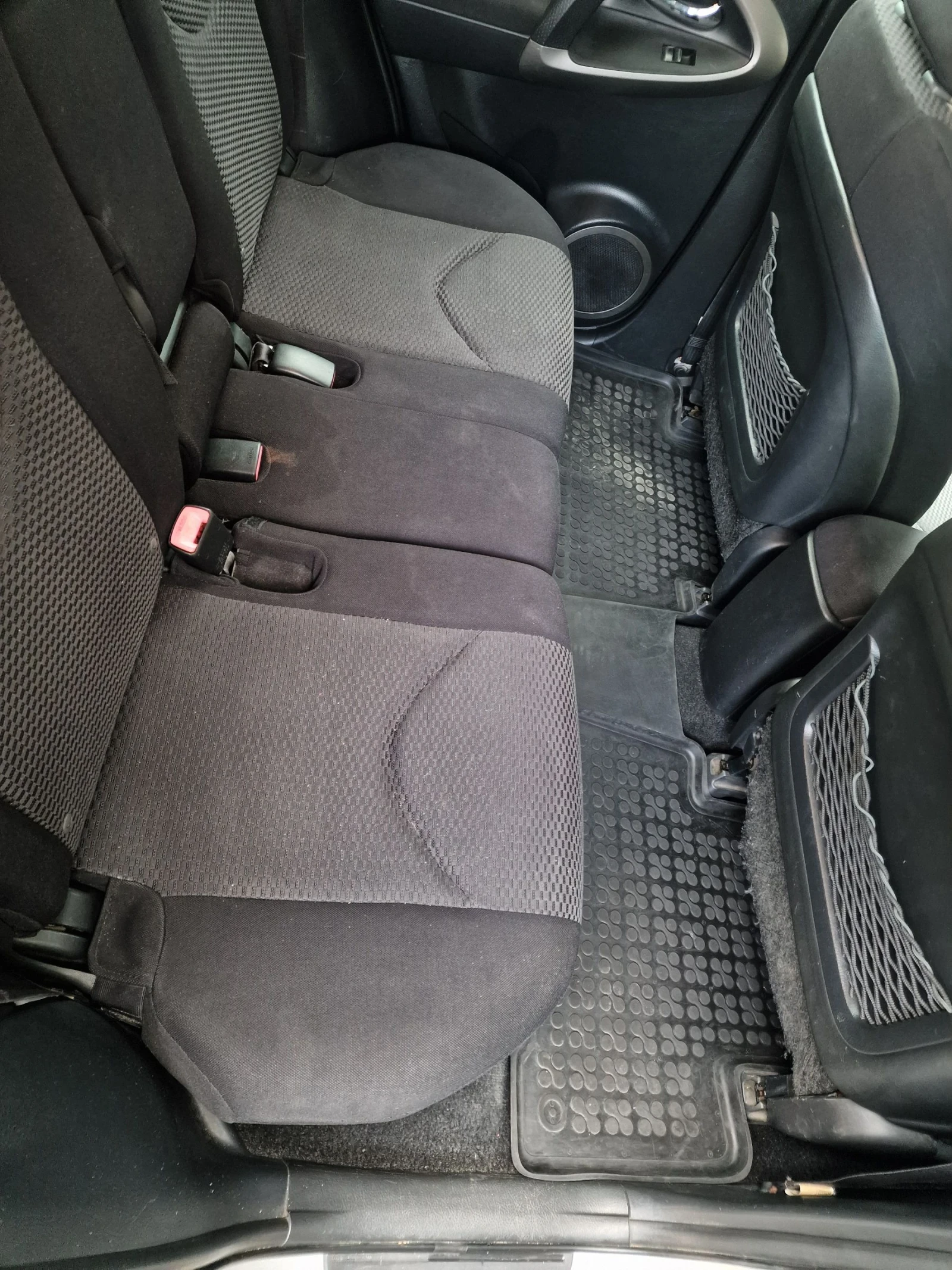 Toyota Rav4  - изображение 8