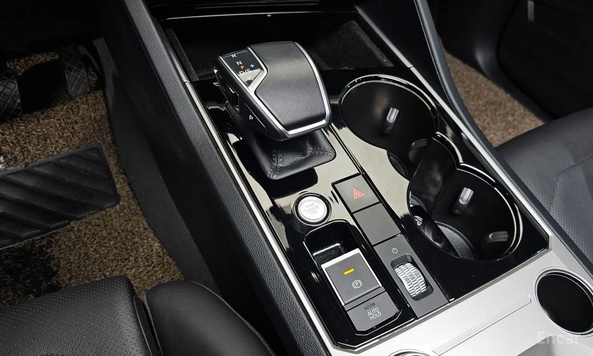 VW Touareg  - изображение 9