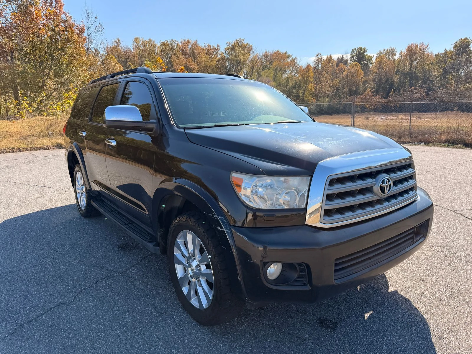 Toyota Sequoia  - изображение 3