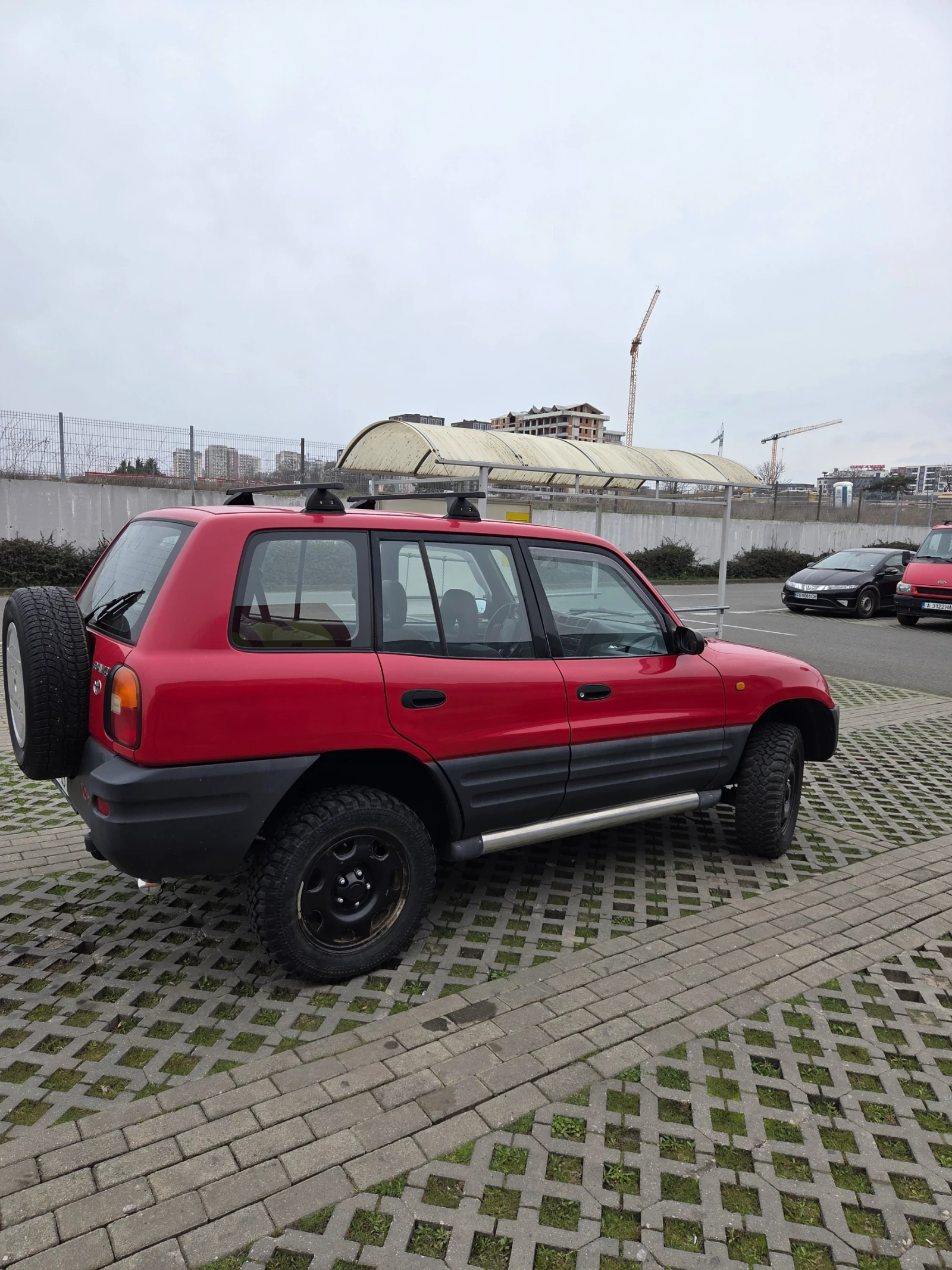 Toyota Rav4, снимка 15 - Автомобили и джипове - 53660095