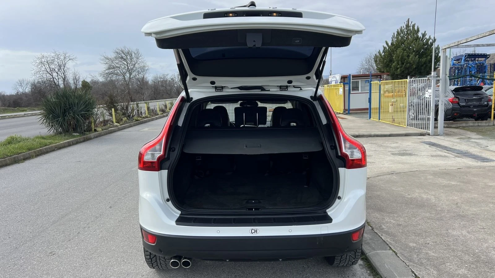 Volvo XC60 2.4D 4X4 | Mobile.bg � ����������� 12