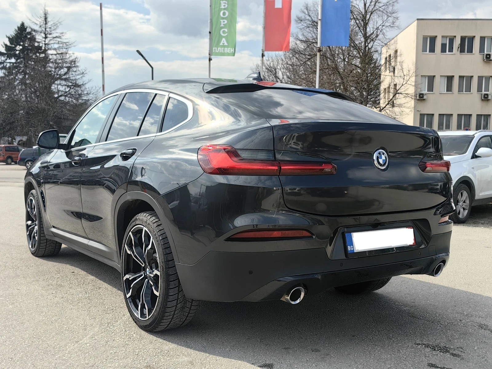 BMW X4 2.0D/190кс/ШВЕЙЦАРИЯ/ПЪЛНА СЕРВИЗНА ИСТОРИЯ , снимка 7 - Автомобили и джипове - 53976819