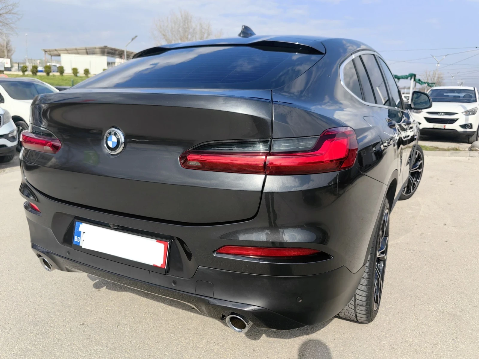 BMW X4 2.0D/190кс/ШВЕЙЦАРИЯ/ПЪЛНА СЕРВИЗНА ИСТОРИЯ , снимка 9 - Автомобили и джипове - 53976819