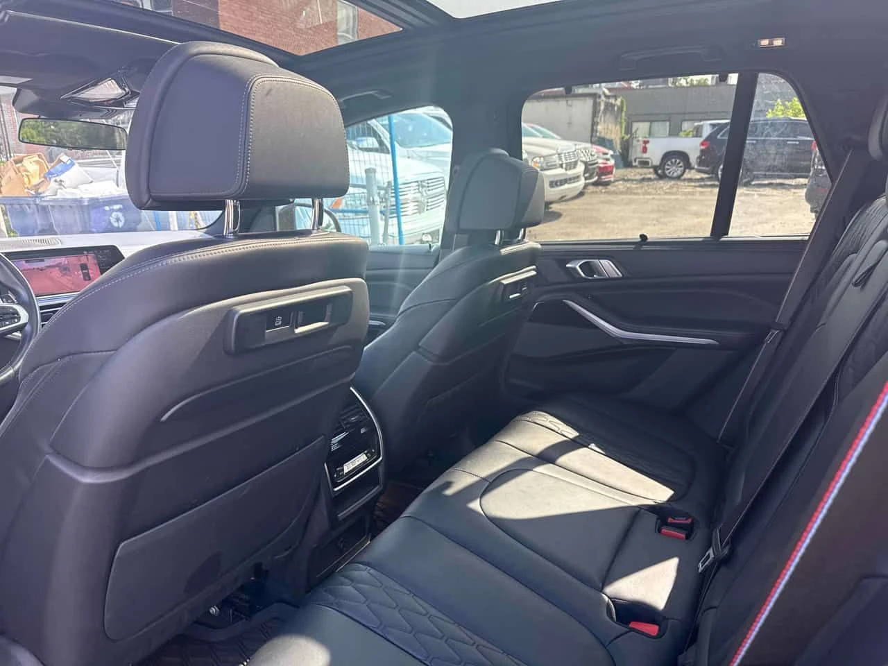 BMW X5 * M50i * АВТОКРЕДИТ БЕЗ ПЪРВОНАЧАЛНА ВНОСКА* , снимка 8 - Автомобили и джипове - 55156818