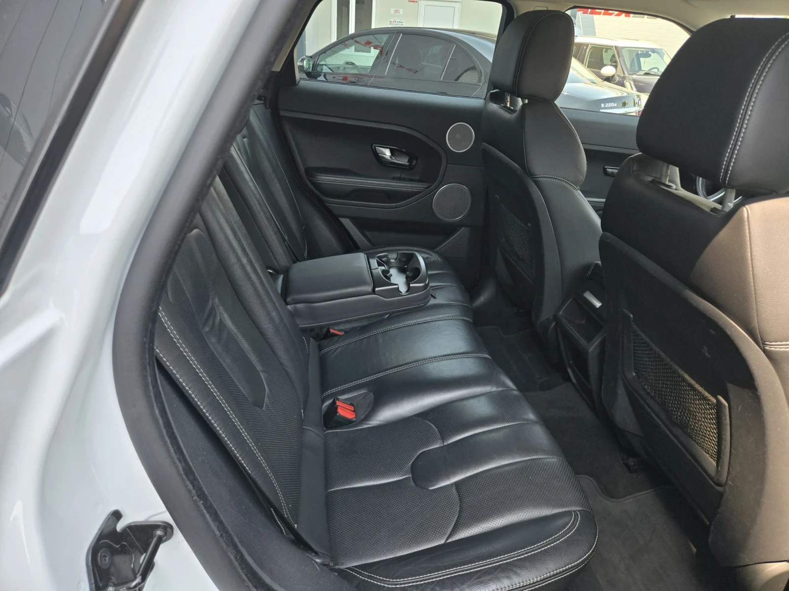 Land Rover Range Rover Evoque, снимка 11 - Автомобили и джипове - 55804512