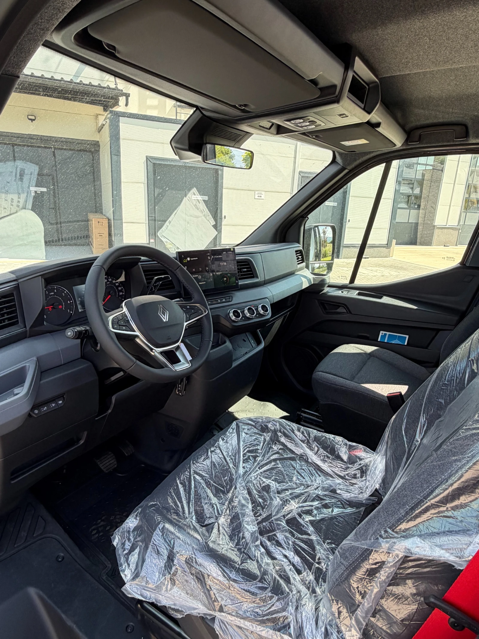 Renault Master RED EDITION* ТОВАРО-ПЪТНИЧЕСКИ* L3H2* ЛИЗИНГ* , снимка 12 - Бусове и автобуси - 55416797