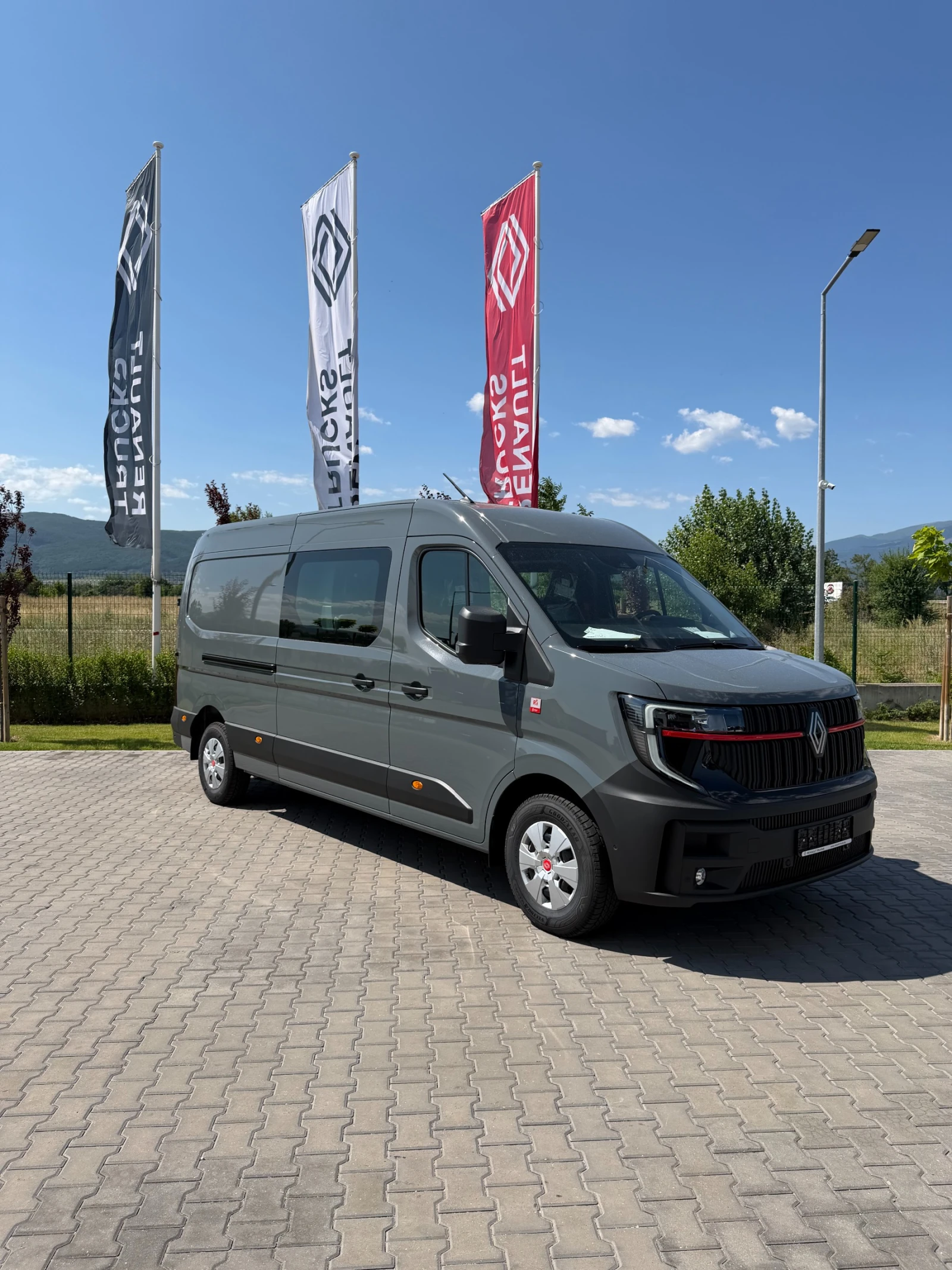 Renault Master RED EDITION* ТОВАРО-ПЪТНИЧЕСКИ* L3H2* ЛИЗИНГ* , снимка 3 - Бусове и автобуси - 55416797