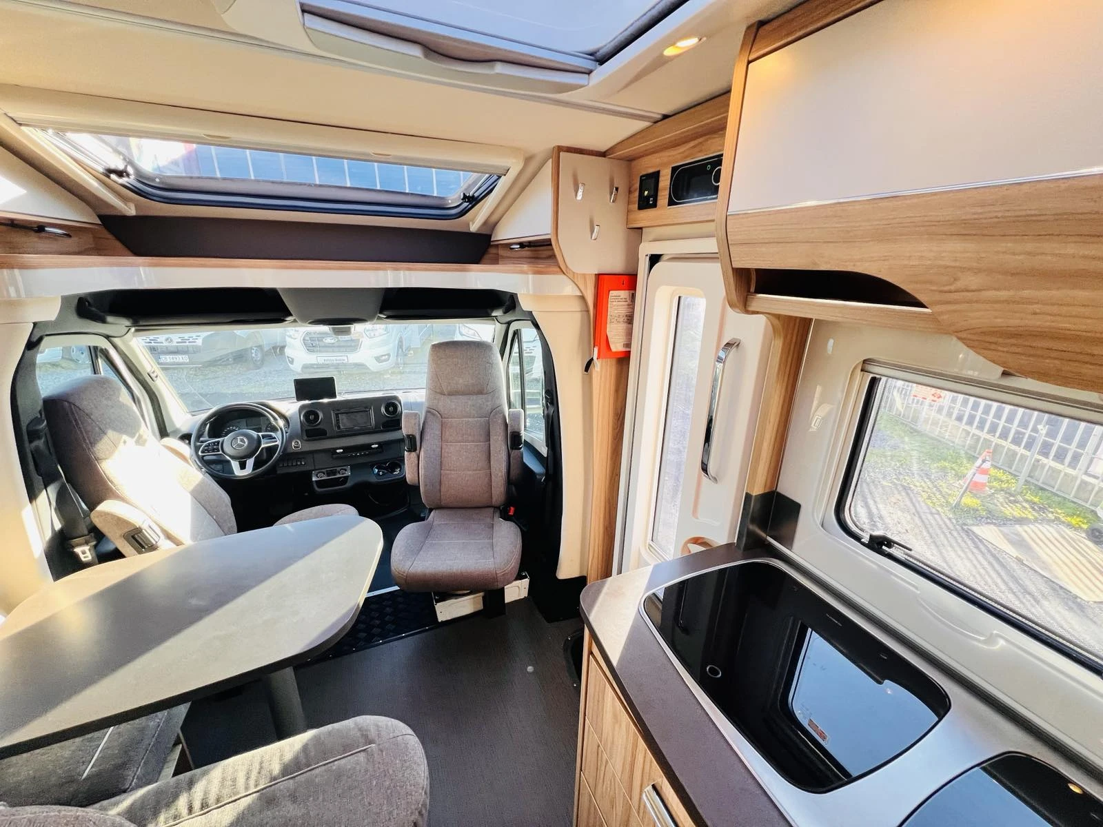 Кемпер HYMER / ERIBA МL-Т 580 Klima, Solar, SAT, LiFe - изображение 9