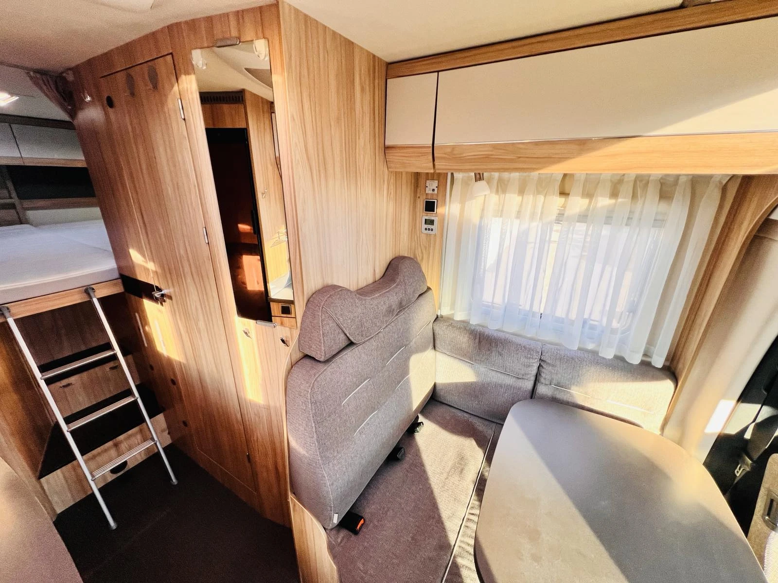 ������ HYMER / ERIBA �L-� 580 Klima, Solar, SAT, LiFe | Mobile.bg � ����������� 11