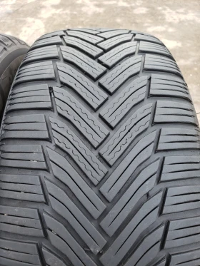 Гуми Зимни 215/55R17, снимка 1