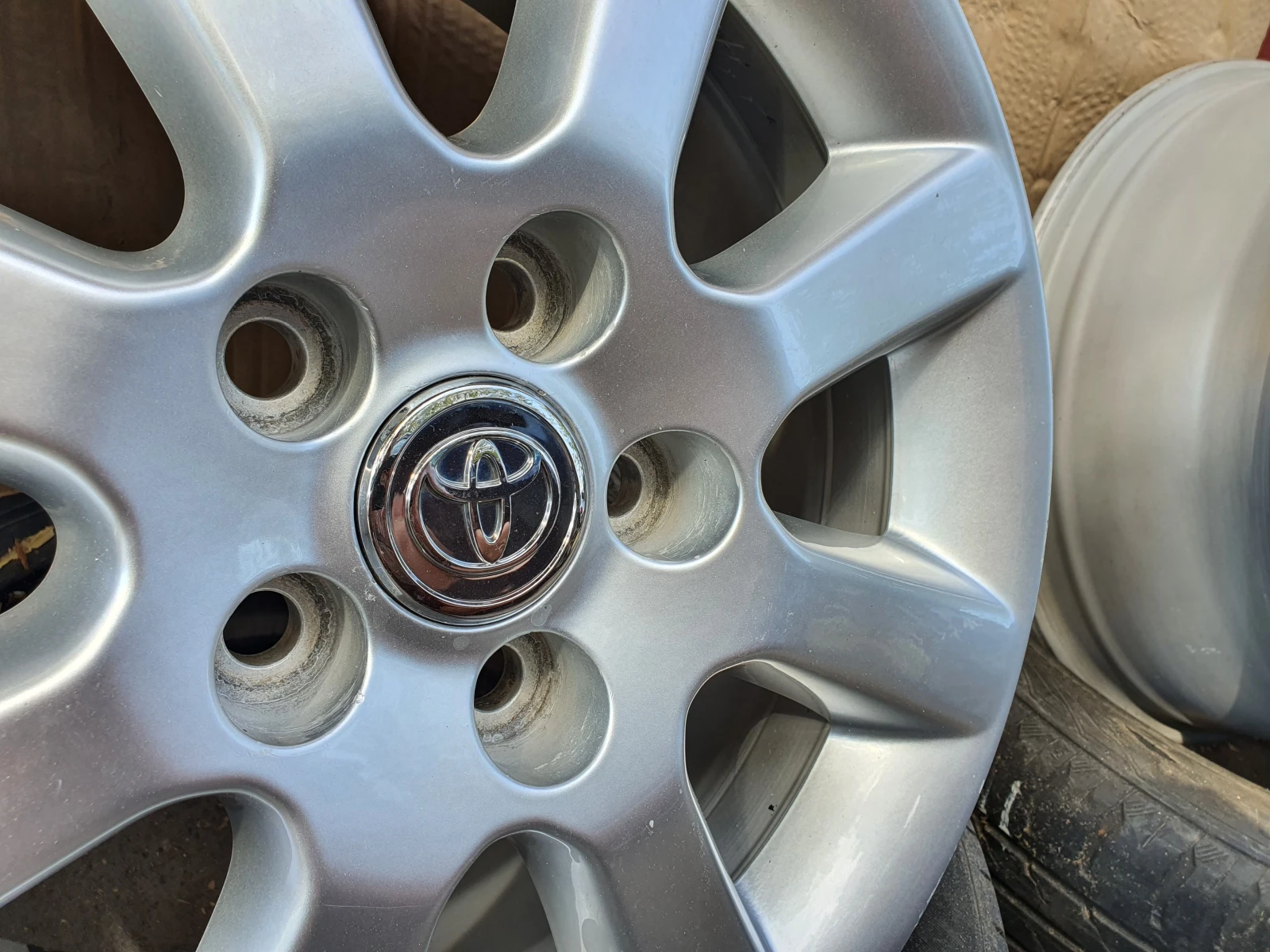   Toyota Avensis | Mobile.bg   6