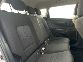 Hyundai Bayon / HYBRID / DIGITAL / TOP /, снимка 11