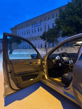 Mercedes-Benz E 320, снимка 11