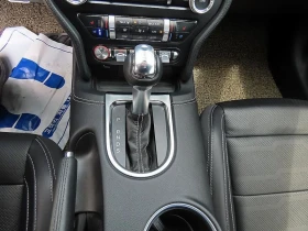 Ford Mustang 2.3 H Automatic, снимка 11