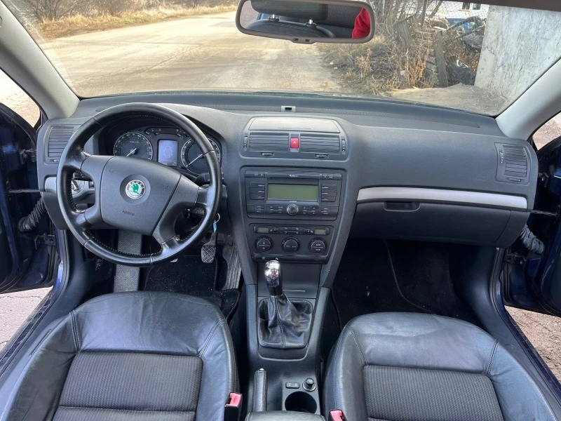 Skoda Octavia 2.0 FSI BLR, снимка 11 - Автомобили и джипове - 47659905