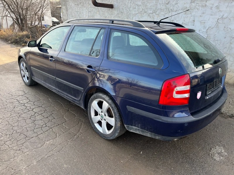 Skoda Octavia 2.0 FSI BLR, снимка 5 - Автомобили и джипове - 47659905