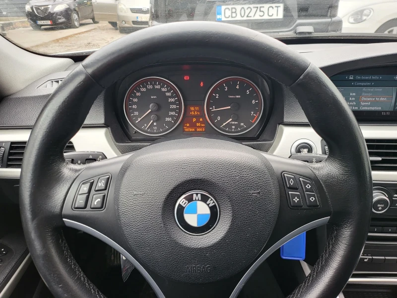 BMW 325 XI touring, снимка 12 - Автомобили и джипове - 48210498