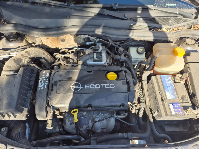 Opel Astra h GTC 1.6 , снимка 15 - Автомобили и джипове - 48615855