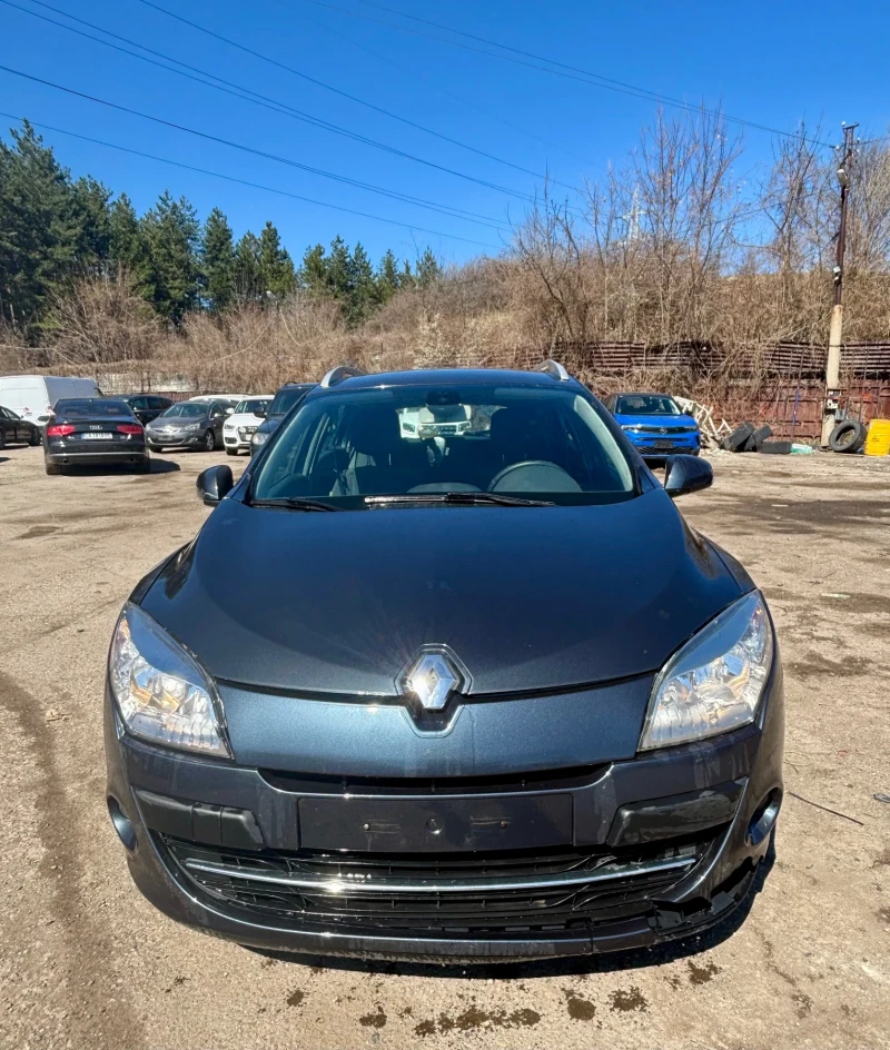 Renault Megane 1.5 d, снимка 3 - Автомобили и джипове - 49584555