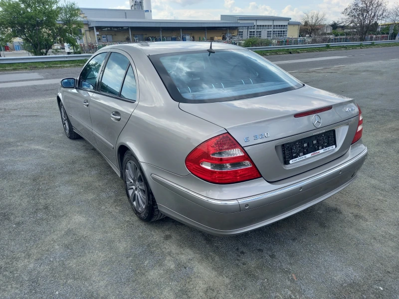 Mercedes-Benz E 320 ФУЛ ЕКСТРИ  ГАЗ  4Х4  ПАМЕТ , снимка 6 - Автомобили и джипове - 49762883