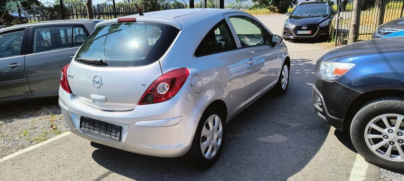 Opel Corsa 1.2, снимка 4 - Автомобили и джипове - 51155863