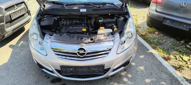 Opel Corsa 1.2, снимка 11 - Автомобили и джипове - 51155863