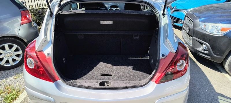 Opel Corsa 1.2, снимка 10 - Автомобили и джипове - 51155863