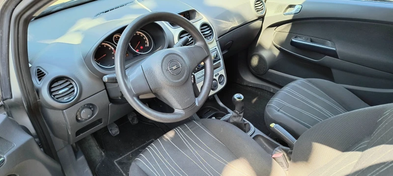 Opel Corsa 1.2, снимка 7 - Автомобили и джипове - 51155863