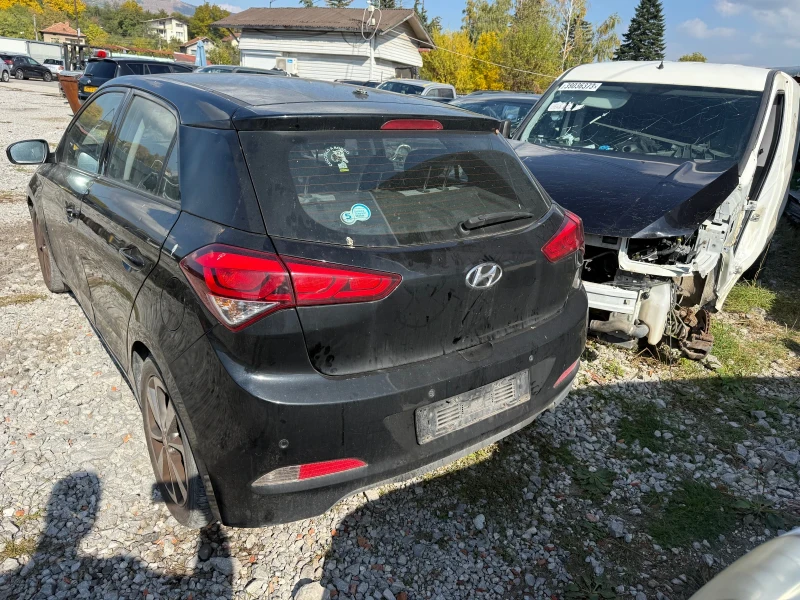 Hyundai I20 1.25 86кс, снимка 5 - Автомобили и джипове - 52075220