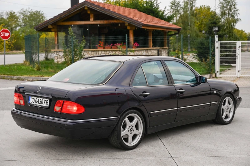 Mercedes-Benz E 430 Avantgarde* ГазИНЖ.* Подгрев* КОЖА, снимка 5 - Автомобили и джипове - 52079695