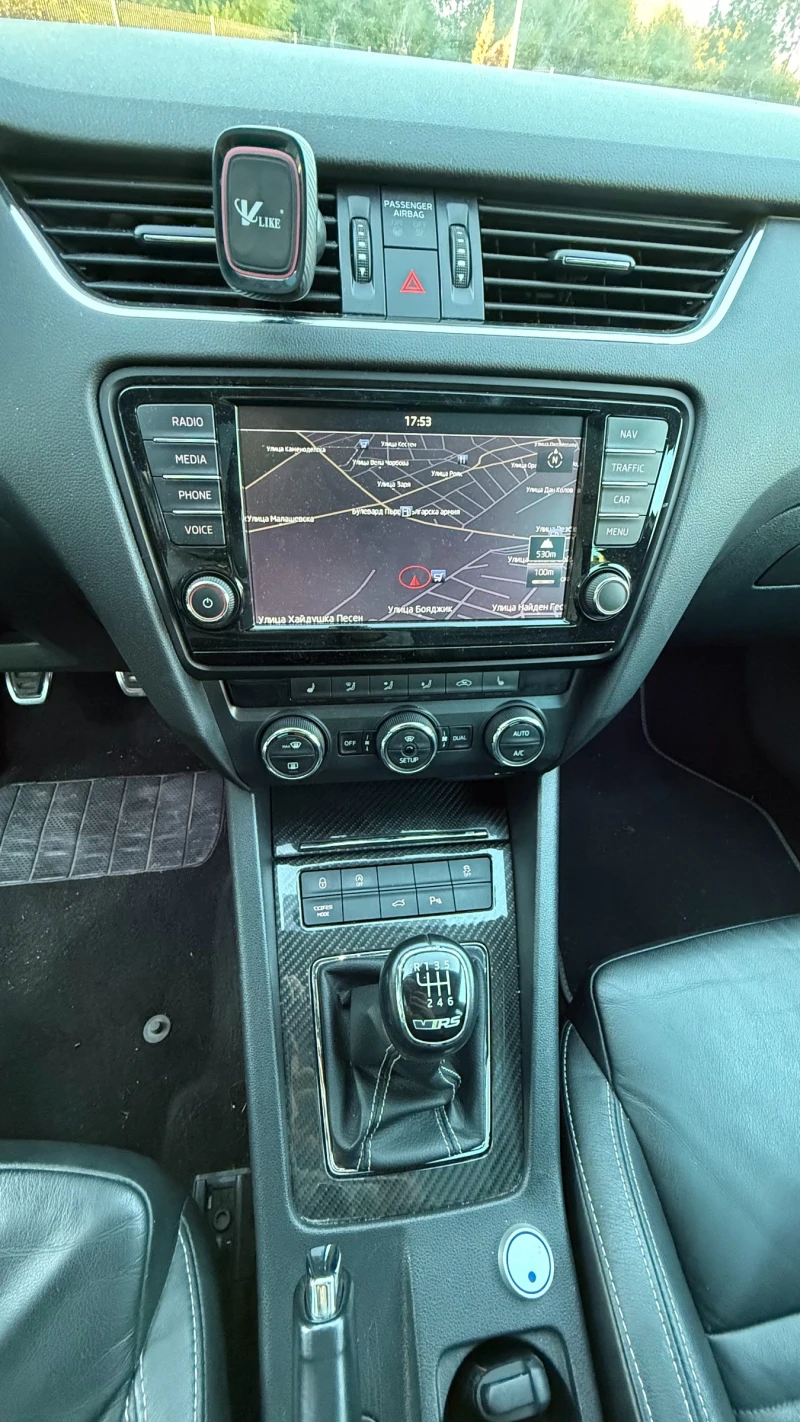 Skoda Octavia 2.0 TDI VRS / Keyless, снимка 13 - Автомобили и джипове - 52109072