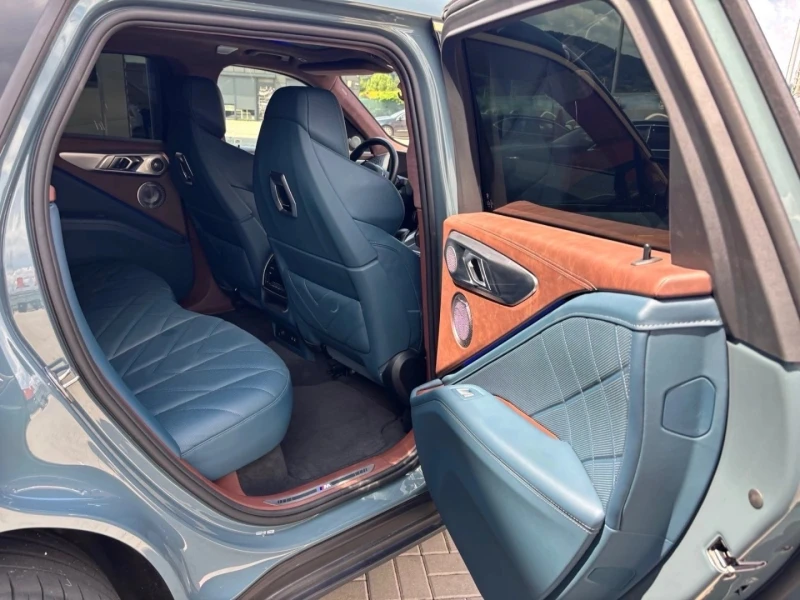 BMW XM, снимка 7 - Автомобили и джипове - 52410541