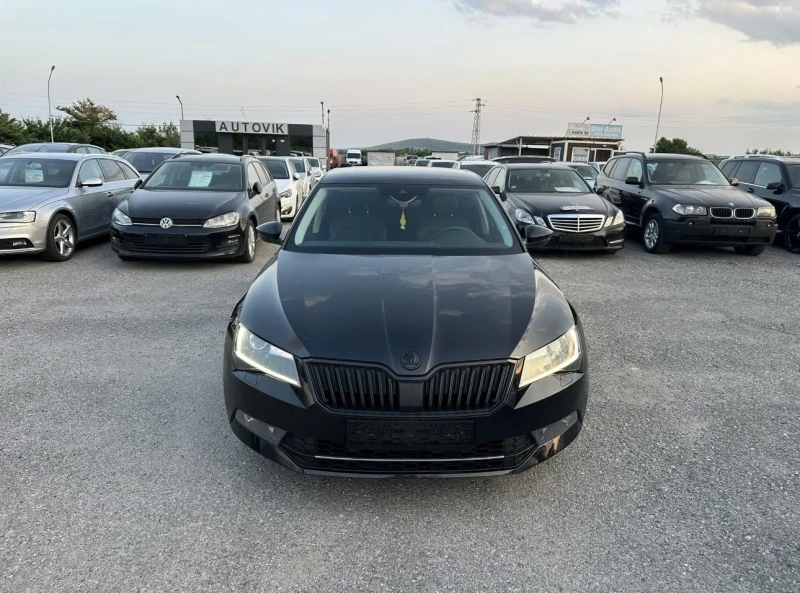 Skoda Superb 2.0TDI* 190к.с* DSG* KEYLESS* КАМЕРА* ПЕЧКА, снимка 2 - Автомобили и джипове - 52442315
