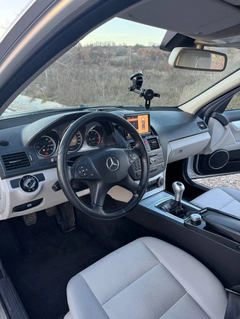 Mercedes-Benz C 200, снимка 8 - Автомобили и джипове - 52627045