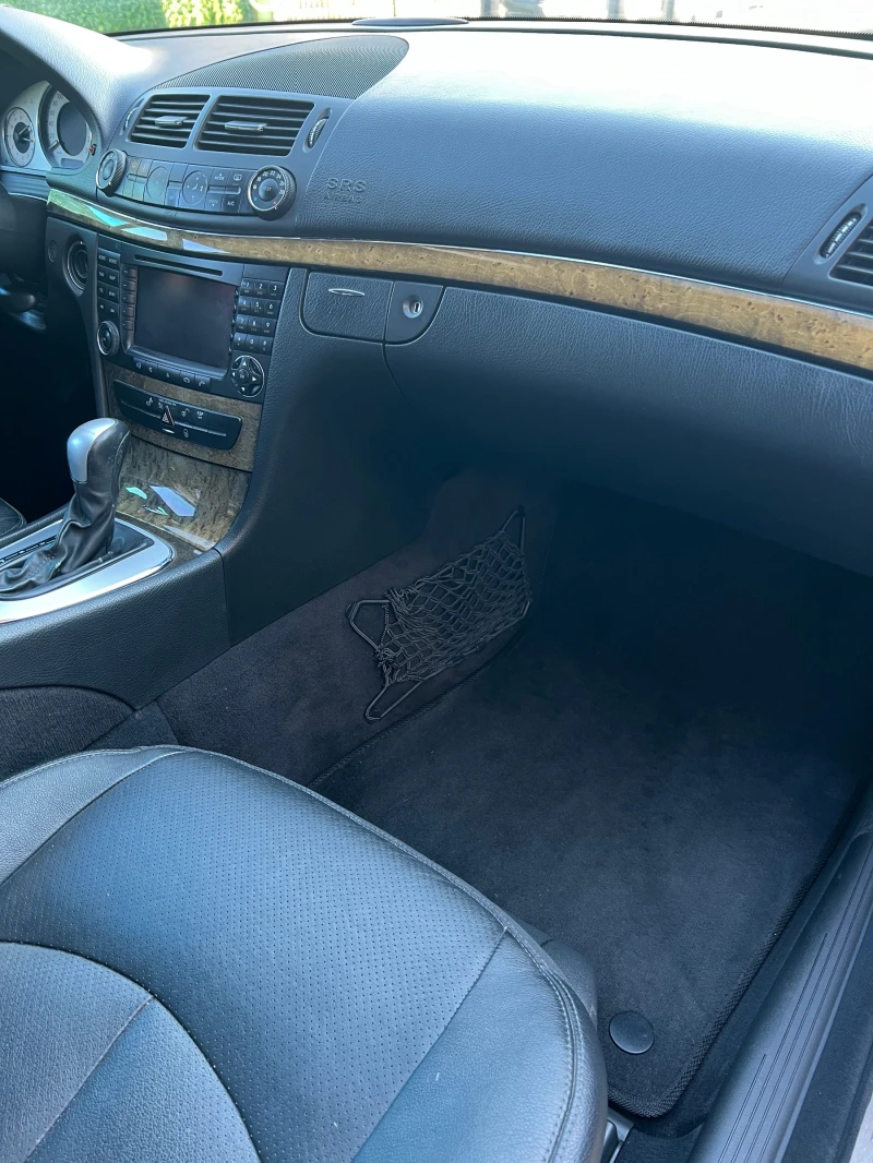 Mercedes-Benz E 280 /3.0 CDI/V6/7G TRONIC/AVANGARDE, снимка 12 - Автомобили и джипове - 52864524