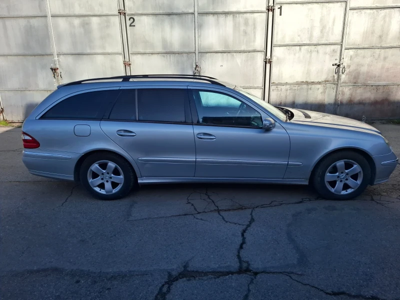 Mercedes-Benz E 270 Avantgarde, снимка 5 - Автомобили и джипове - 52996297