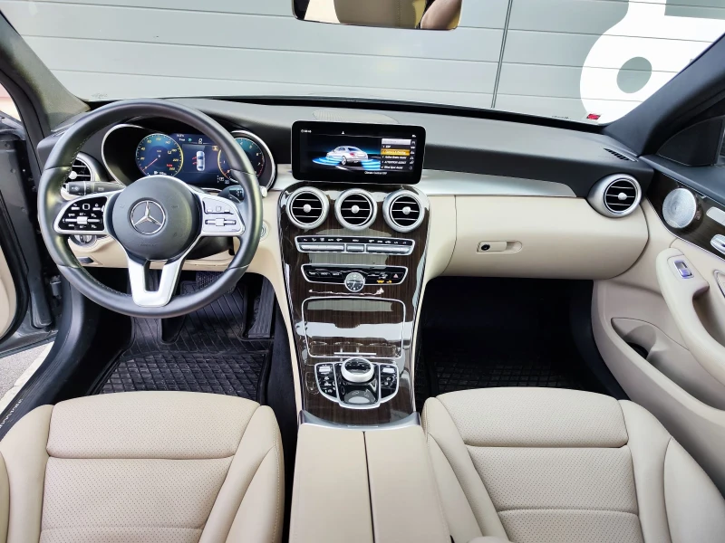 Mercedes-Benz C 300 4 MATIC, снимка 12 - Автомобили и джипове - 53462842