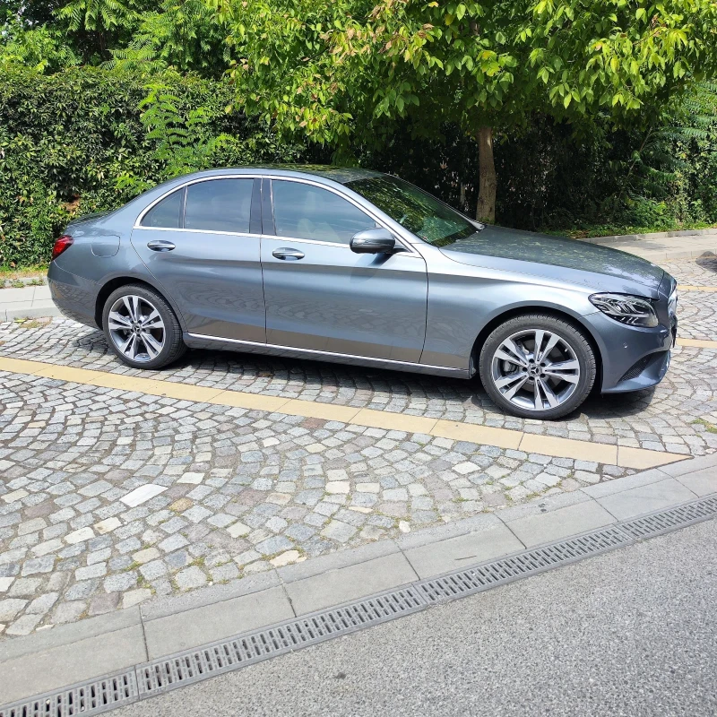 Mercedes-Benz C 300 4 MATIC, снимка 6 - Автомобили и джипове - 53462842